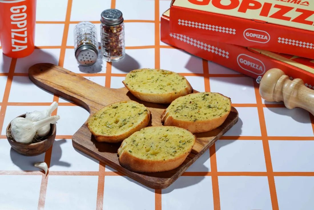 Garlic bread on Instagram